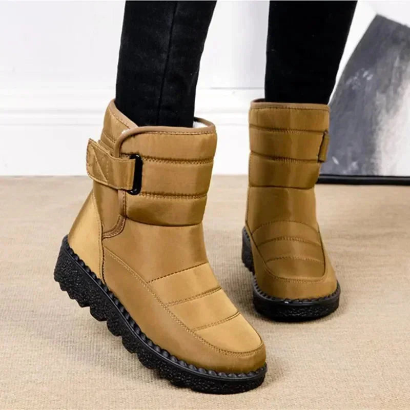 Black Snow Boots – Quilted Waterproof Winter Buckle
