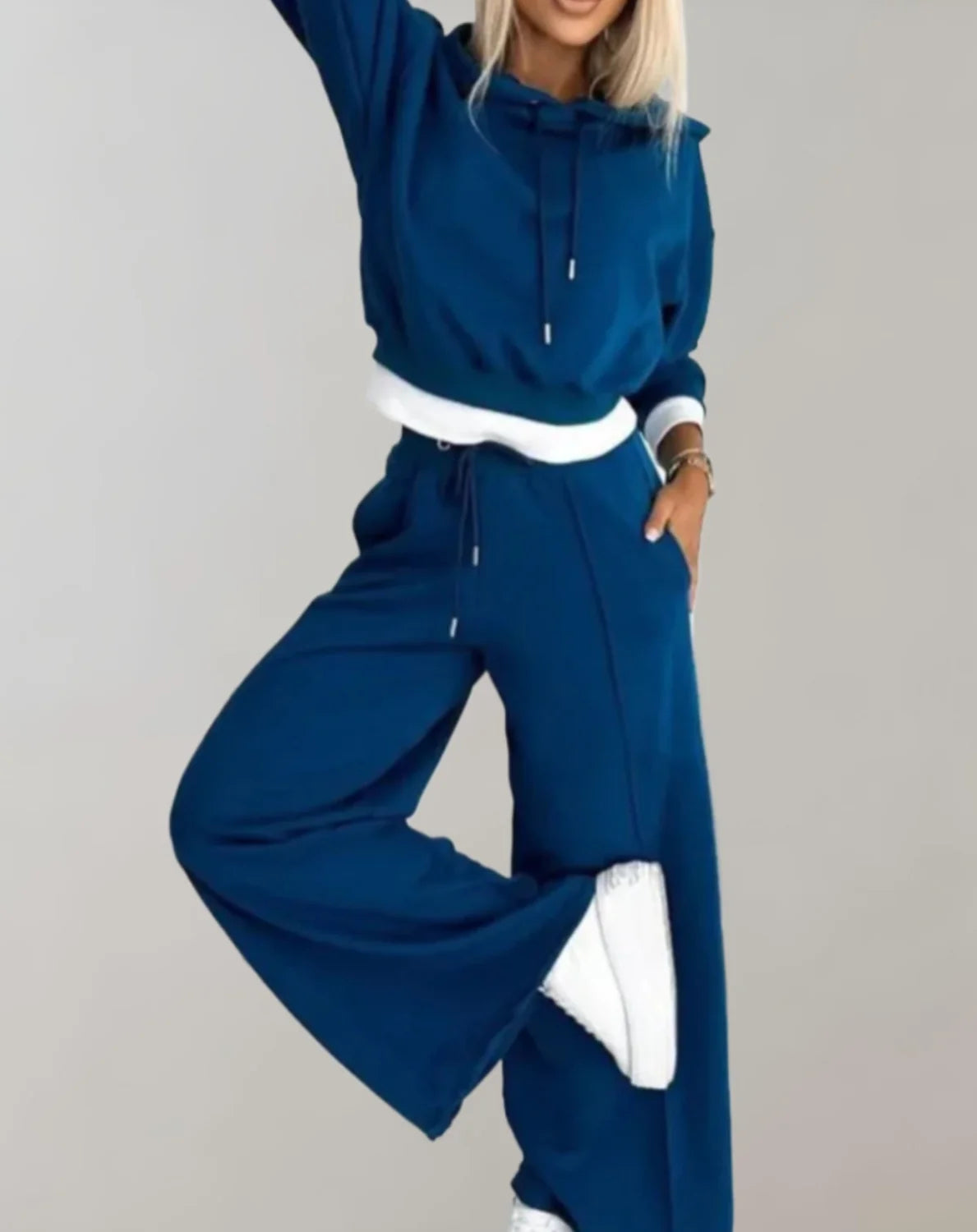 Black Sweat Set – Cropped Hoodie and Pants Two-Piece - Blue