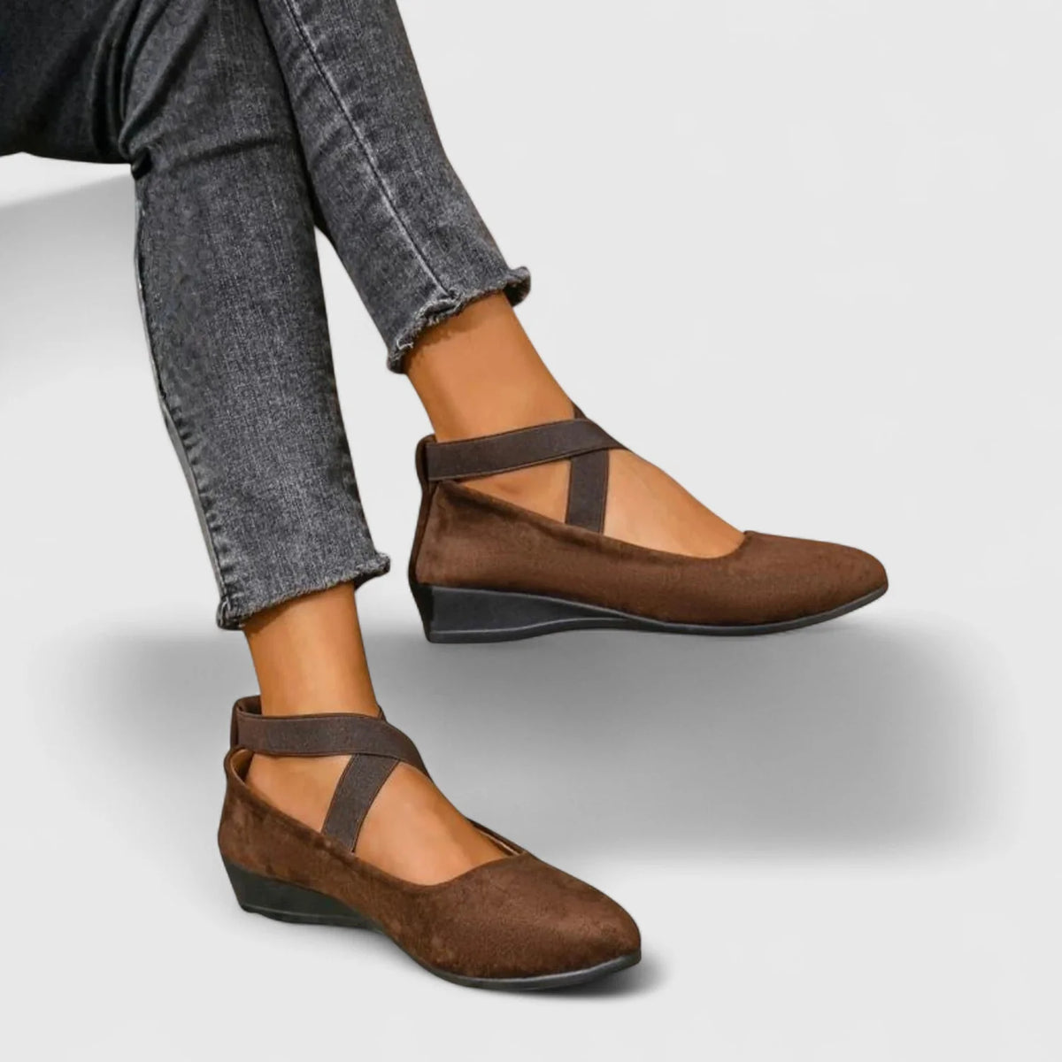 Black Ballet Flats – Cross-Strap Round Toe Comfort - Brown