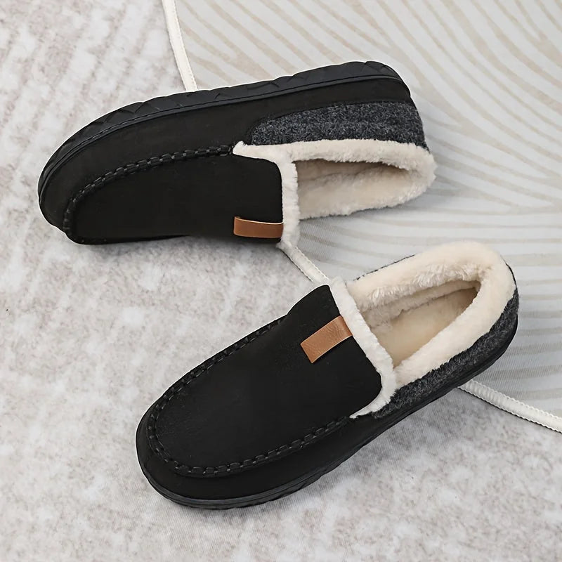 Black Men's Slippers – Fleece-Lined Suede-Look Moccasin