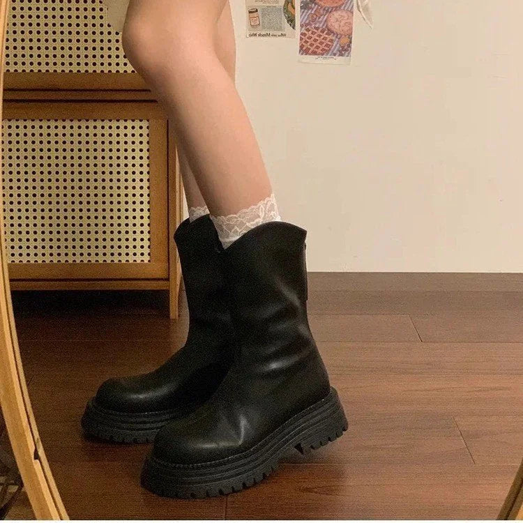 Chelsea Boots Black Chunky Lug Sole - Black