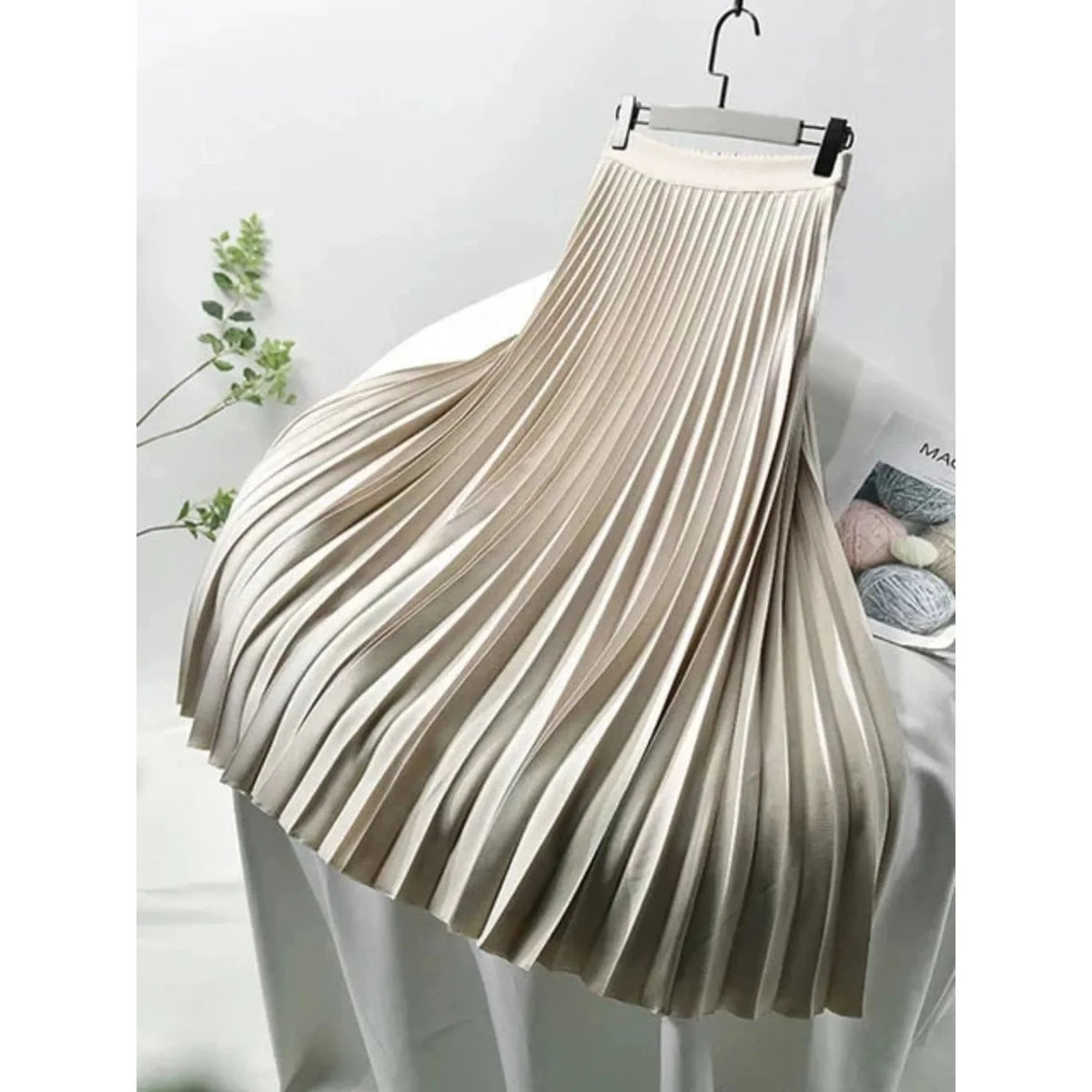 Maxi Skirt Black Pleated - Beige