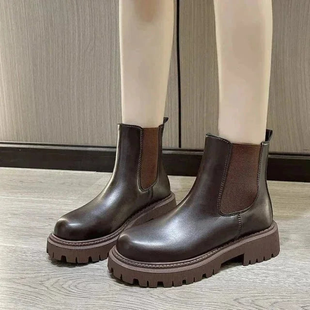 Black Chelsea Boots Women Chunky Sole view 7