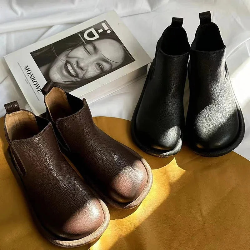 Black Chelsea Boots Women Round Toe - Brown