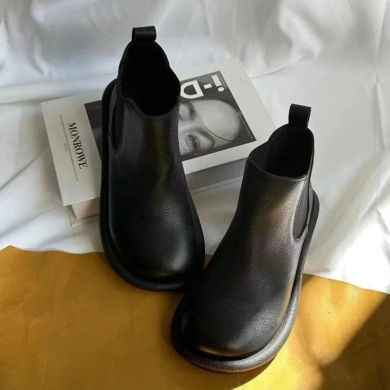 Black Chelsea Boots Women Round Toe - Brown