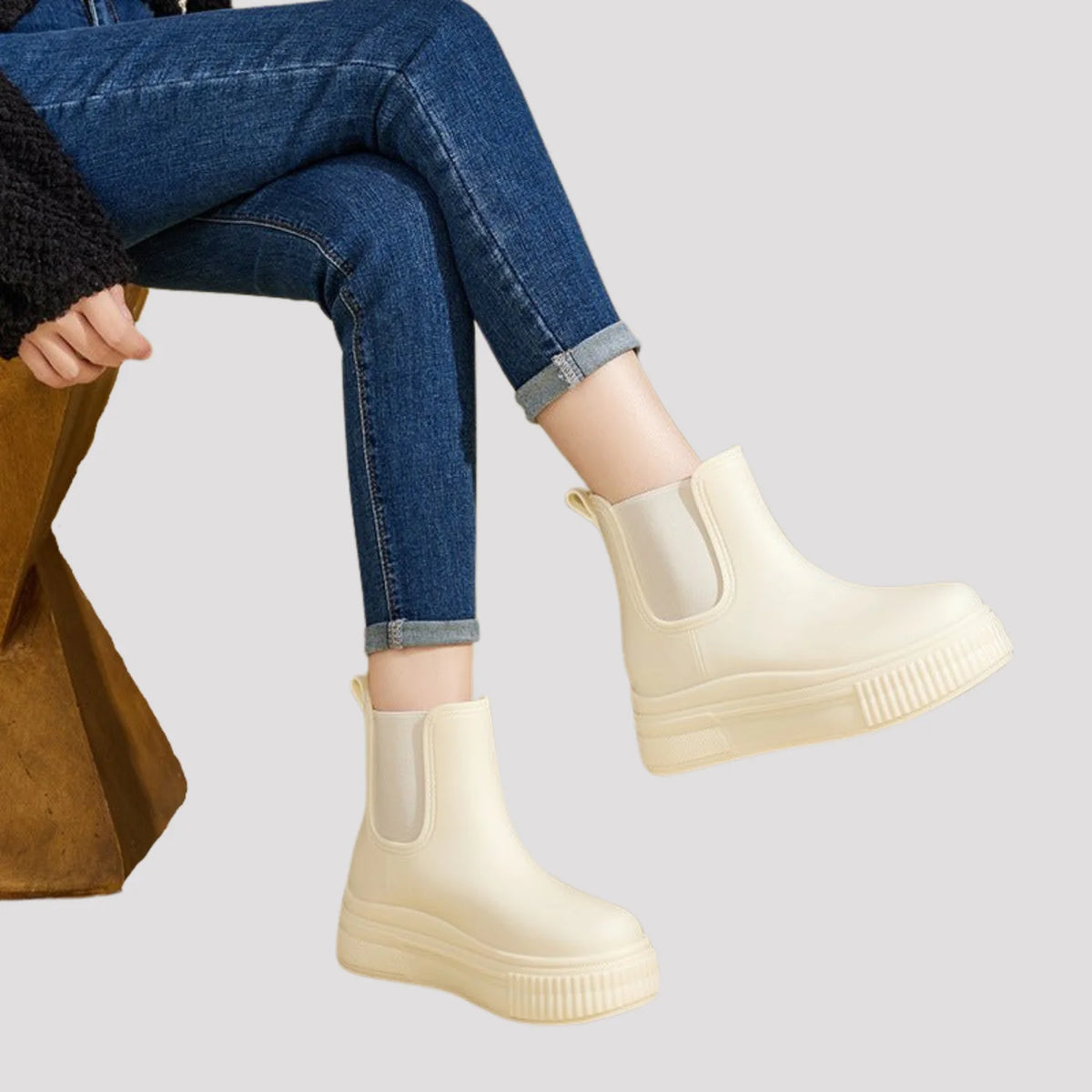Chelsea Boots Women White Ribbed Platform — White — view 2