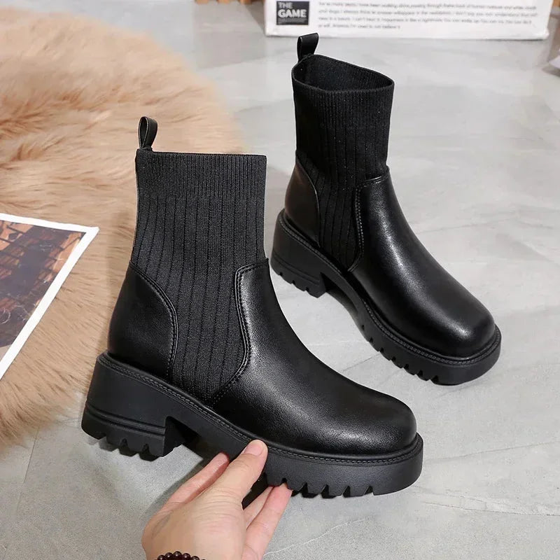 Chelsea Boots Women Black Platform Sole — Black — view 2