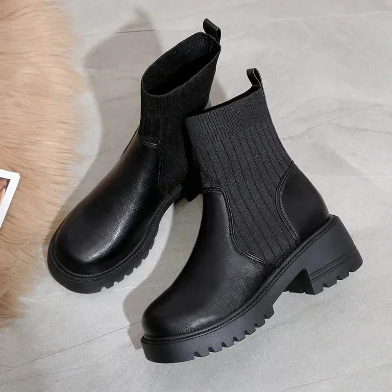 Chelsea Boots Women Black Platform Sole — Black — view 3