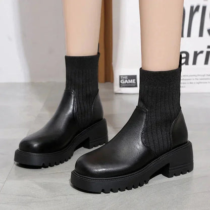 Chelsea Boots Women Black Platform Sole — Black — view 4