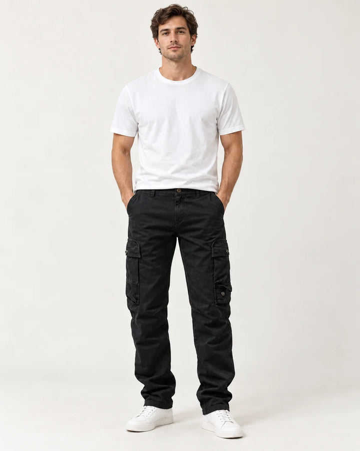 Men's relaxed straight-leg cargo pants in Black