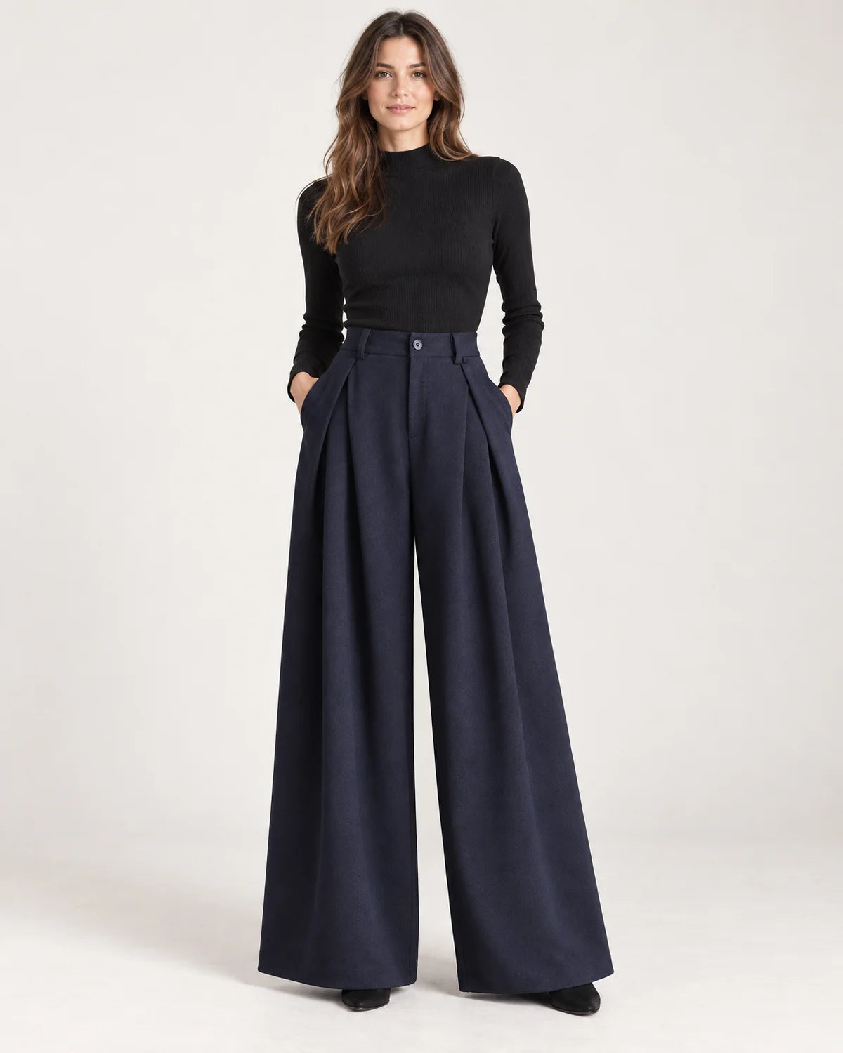 Women's pleated wide-leg pants in Navy Blue
