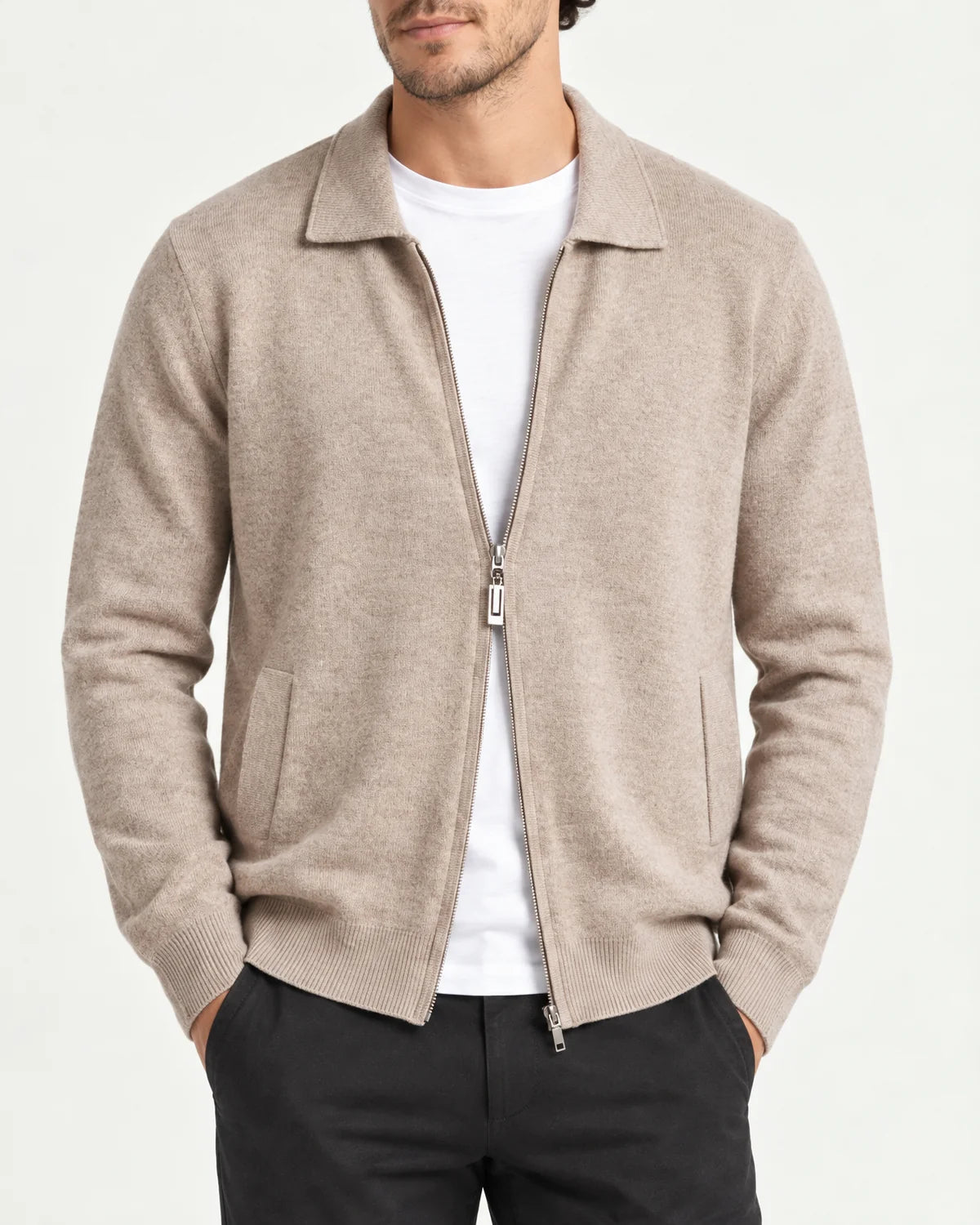 Corbin men's zip-up cardigan in Beige, close-up of the shirt collar and metal zip pull