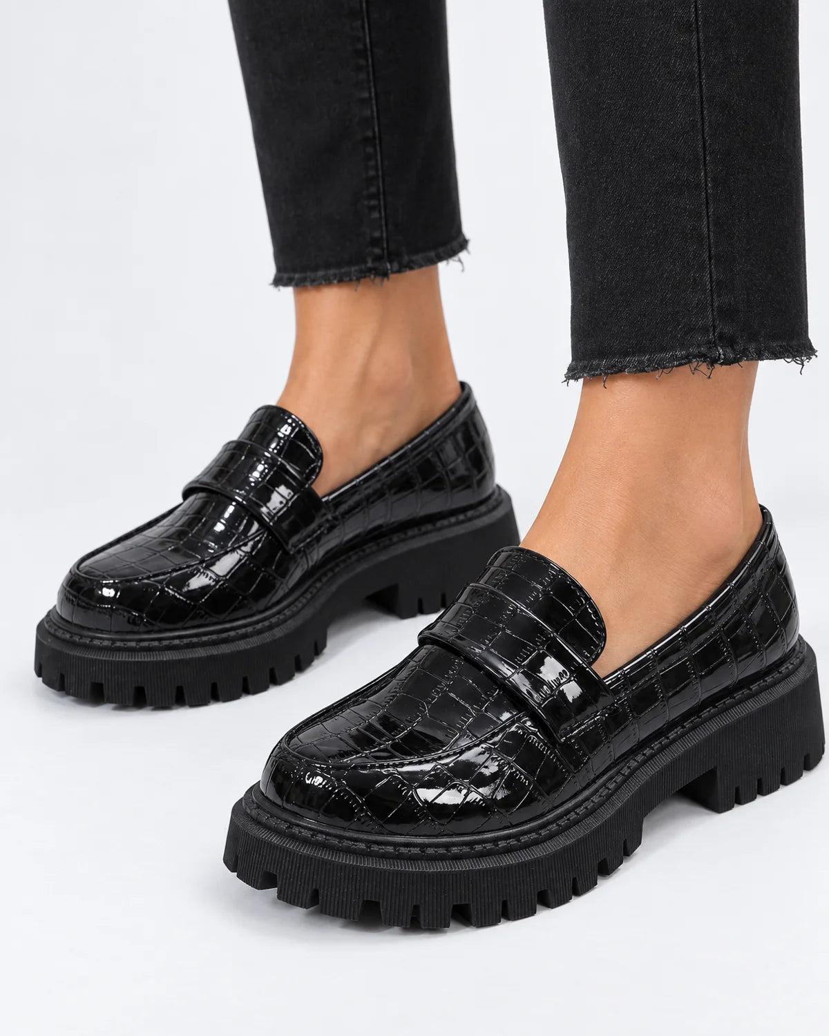 Marguerite - Women's Loafers in Black