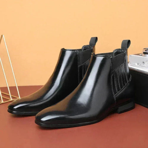 Chelsea Boots – Black Pointed Toe