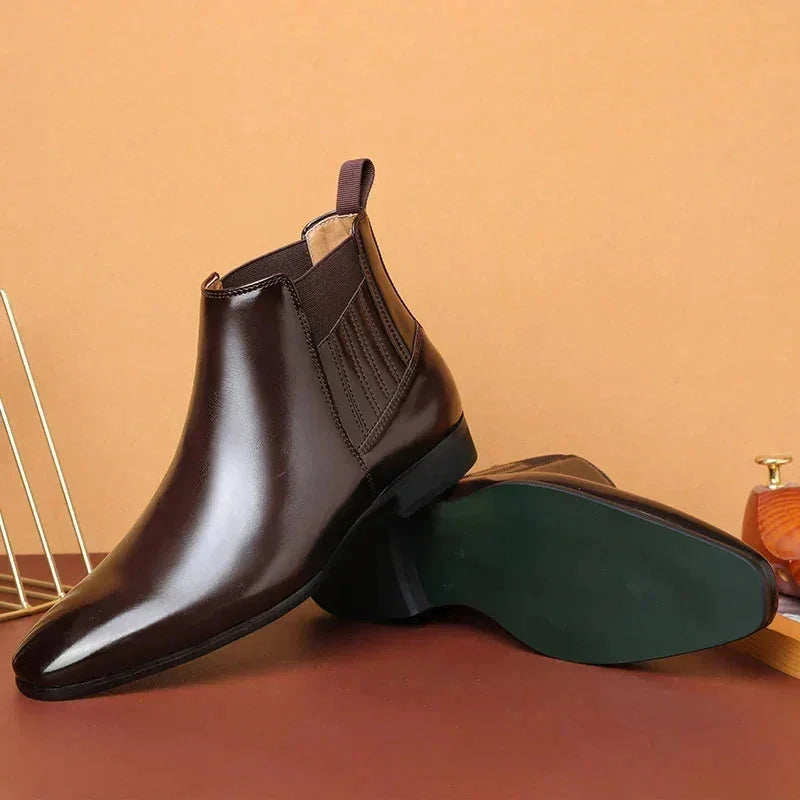 Chelsea Boots – Black Pointed Toe