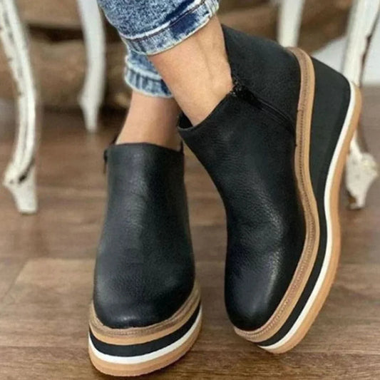 Chelsea Boots – Black Platform Wedge