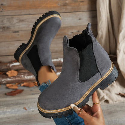 Chelsea Boots – Black Platform Lug Sole