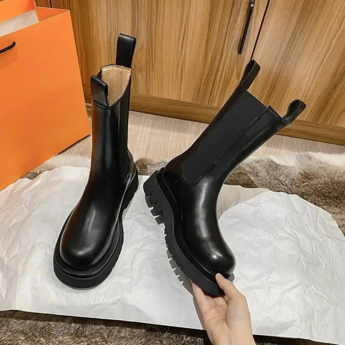 Chelsea Boots – Black Chunky Lug Sole
