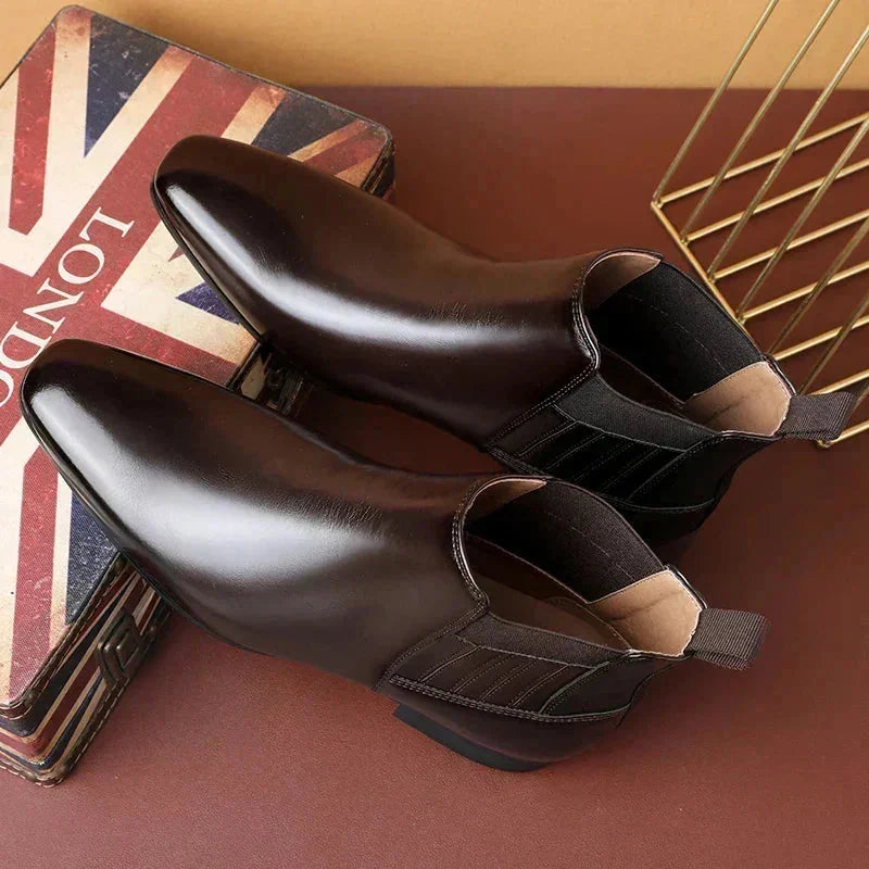 Chelsea Boots – Black Pointed Toe